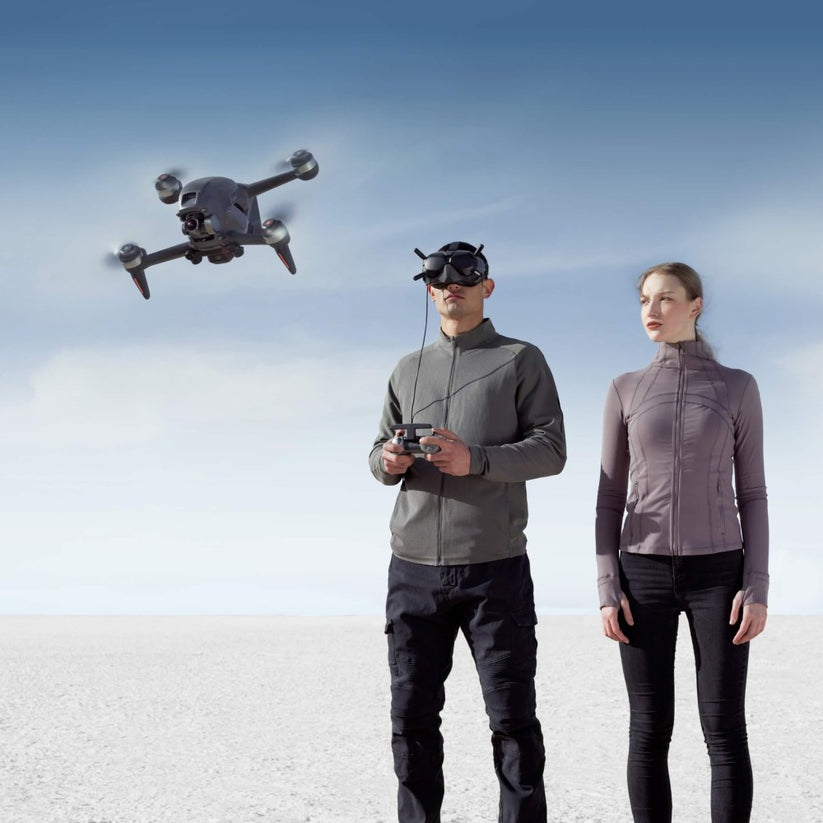 DJI FPV Combo - Drone con Visore First-Person View per Esperienza di Volo Immersiva