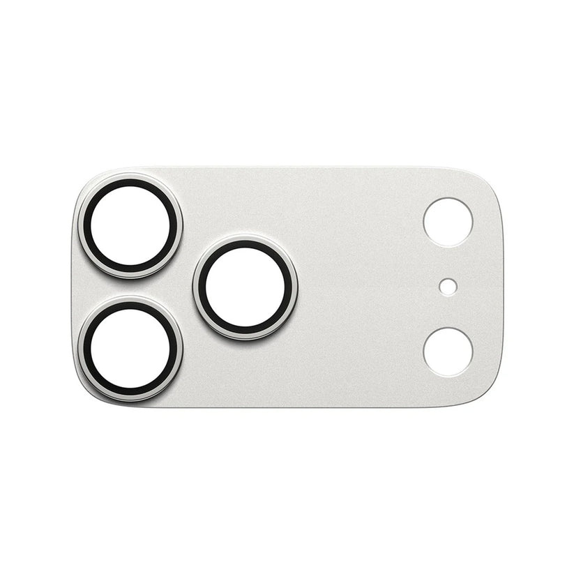 PanzerGlass Fender - Protezione per la fotocamera di iPhone 17 Pro Max argento