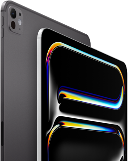 Un iPad Pro color nero siderale visto da dietro, tasti del volume e sistema di fotocamere Pro; un iPad Pro color argento visto di fronte, angoli arrotondati, cornice del display nera. Il display mostra uno sfondo nero con un motivo astratto a linee multicolori