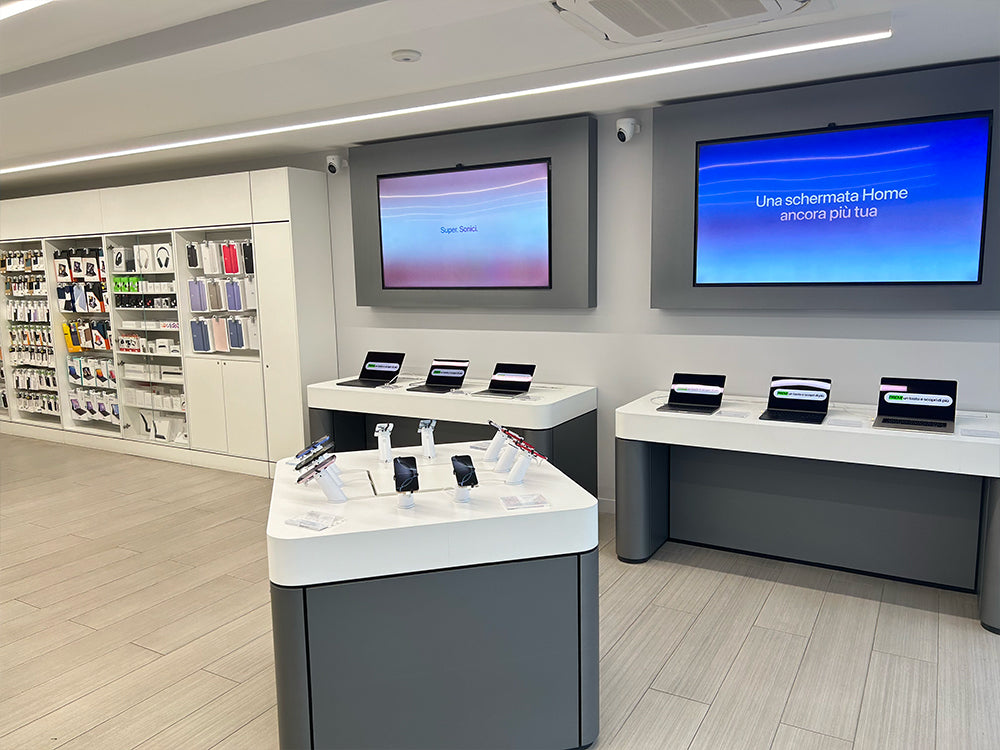 R-Store Roma Eur Foto 2